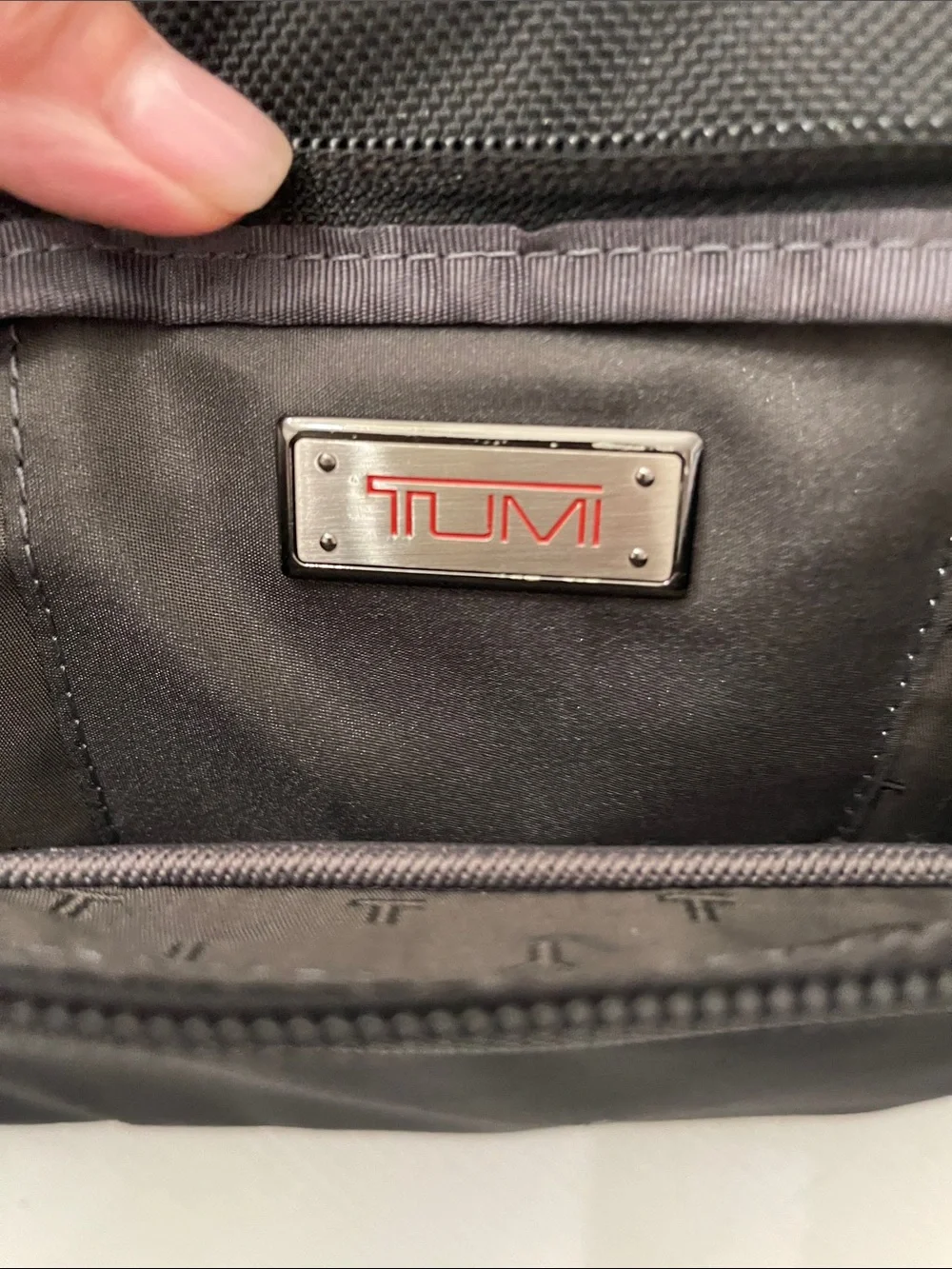 TUMI BALLISTIC NYLON LAPTOP, IPAD TRAVEL BAG SIZE M